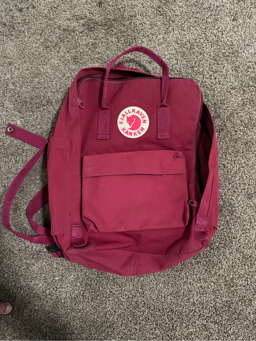 Fjallraven Kånken Backpack in Burgundy Red